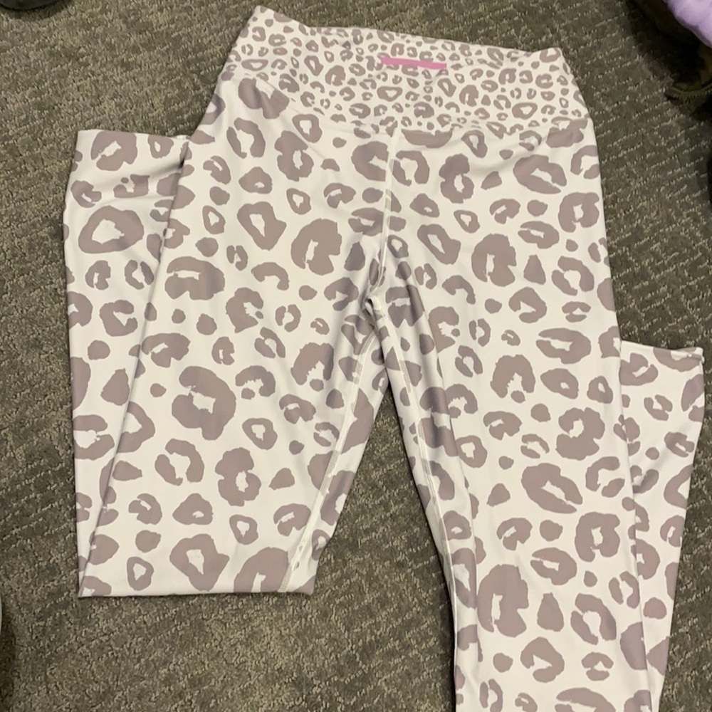 Leopard workout leggings